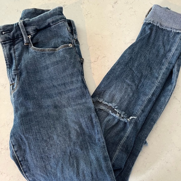 GOOD AMERICAN Size 2 Good Legs Crop - Picture 2 of 6